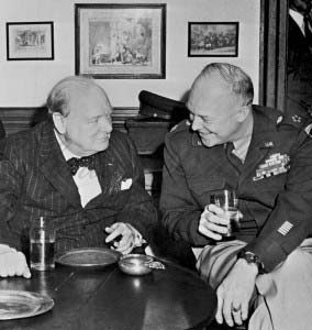 Eisenhower_Churchill_Raleigh-Tavern-Williamsburg