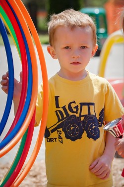 Cam with hoola-hoops