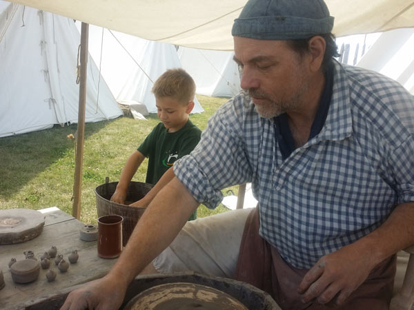 making-clay-figures-at-fort-ticonderoga