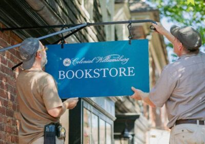 colonial-williamsburg-bookstore-merchants-square