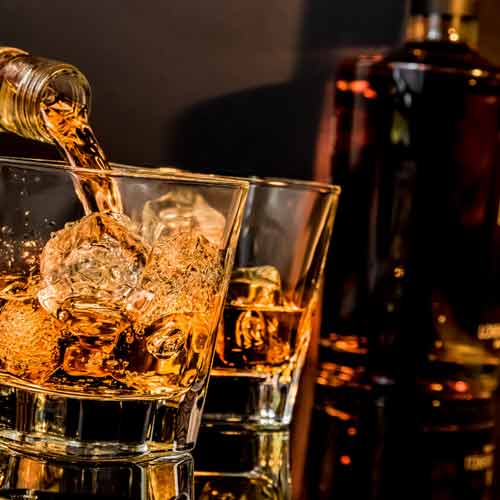 Whiskey-event-social-terrace-colonial-williamsburg