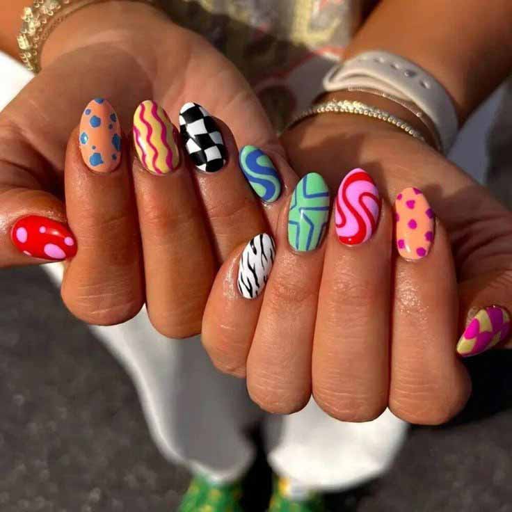 nails