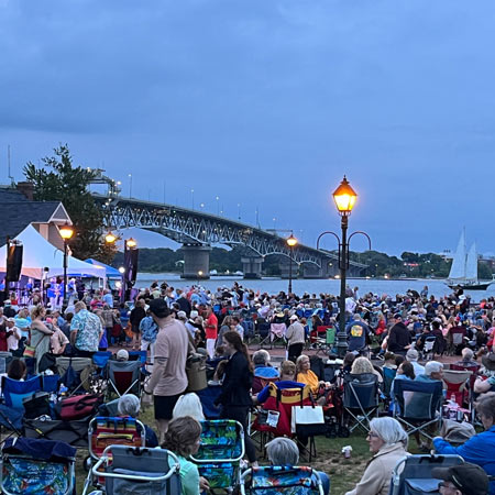 yorktown-music-on-the-riverwalk